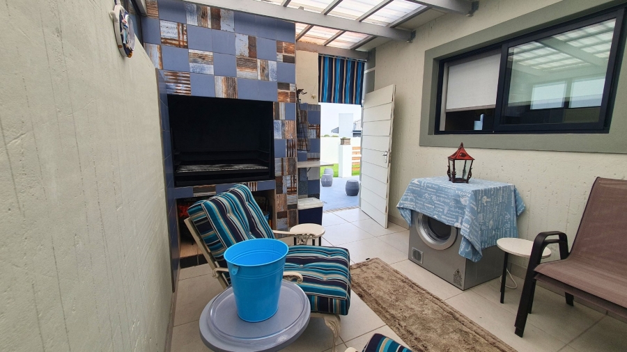 2 Bedroom Property for Sale in Dana Bay Western Cape